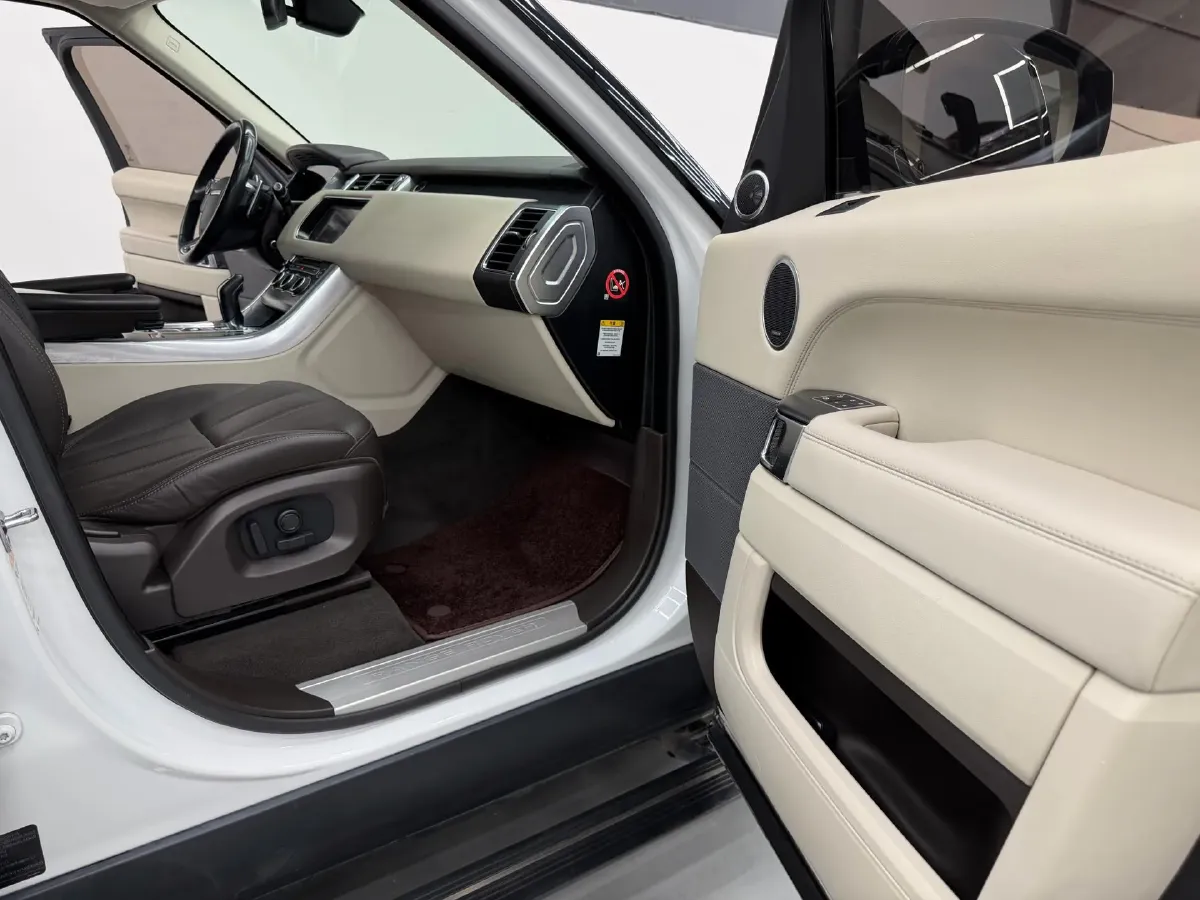 2017 Land Rover Range Rover Sport 3.0T 340HP V6 8AT,autocango,china used car exporter,china ev exporter,chinese used car exporter,chinese used ev exporter