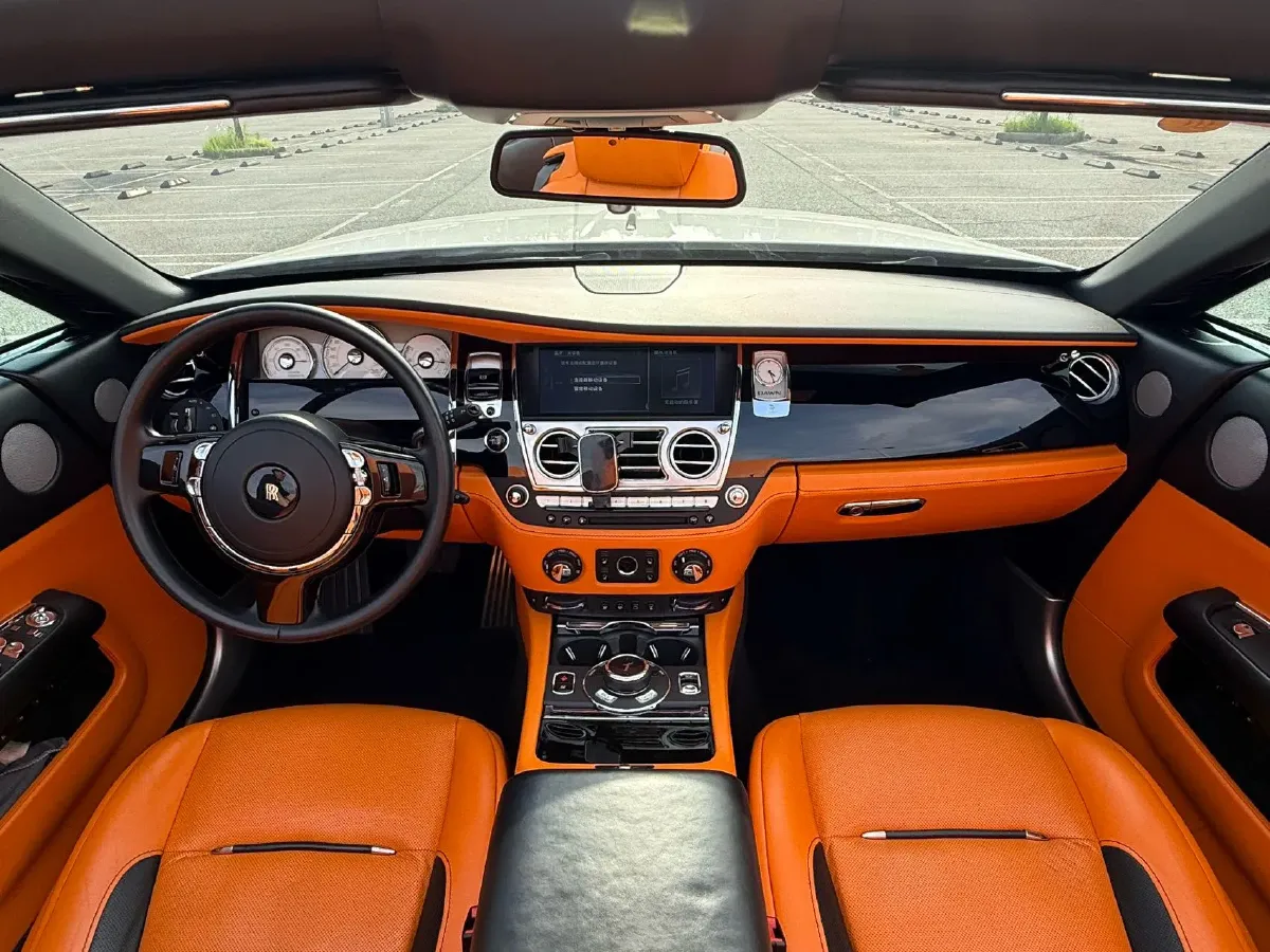 2018 Rolls-Royce Dawn 6.6T 571HP V12 8AT,autocango,china used car exporter,china ev exporter,chinese used car exporter,chinese used ev exporter