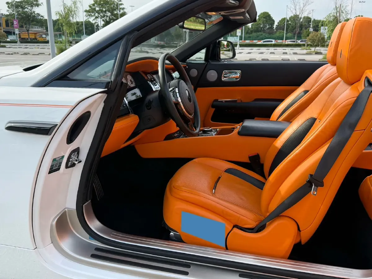 2018 Rolls-Royce Dawn 6.6T 571HP V12 8AT,autocango,china used car exporter,china ev exporter,chinese used car exporter,chinese used ev exporter