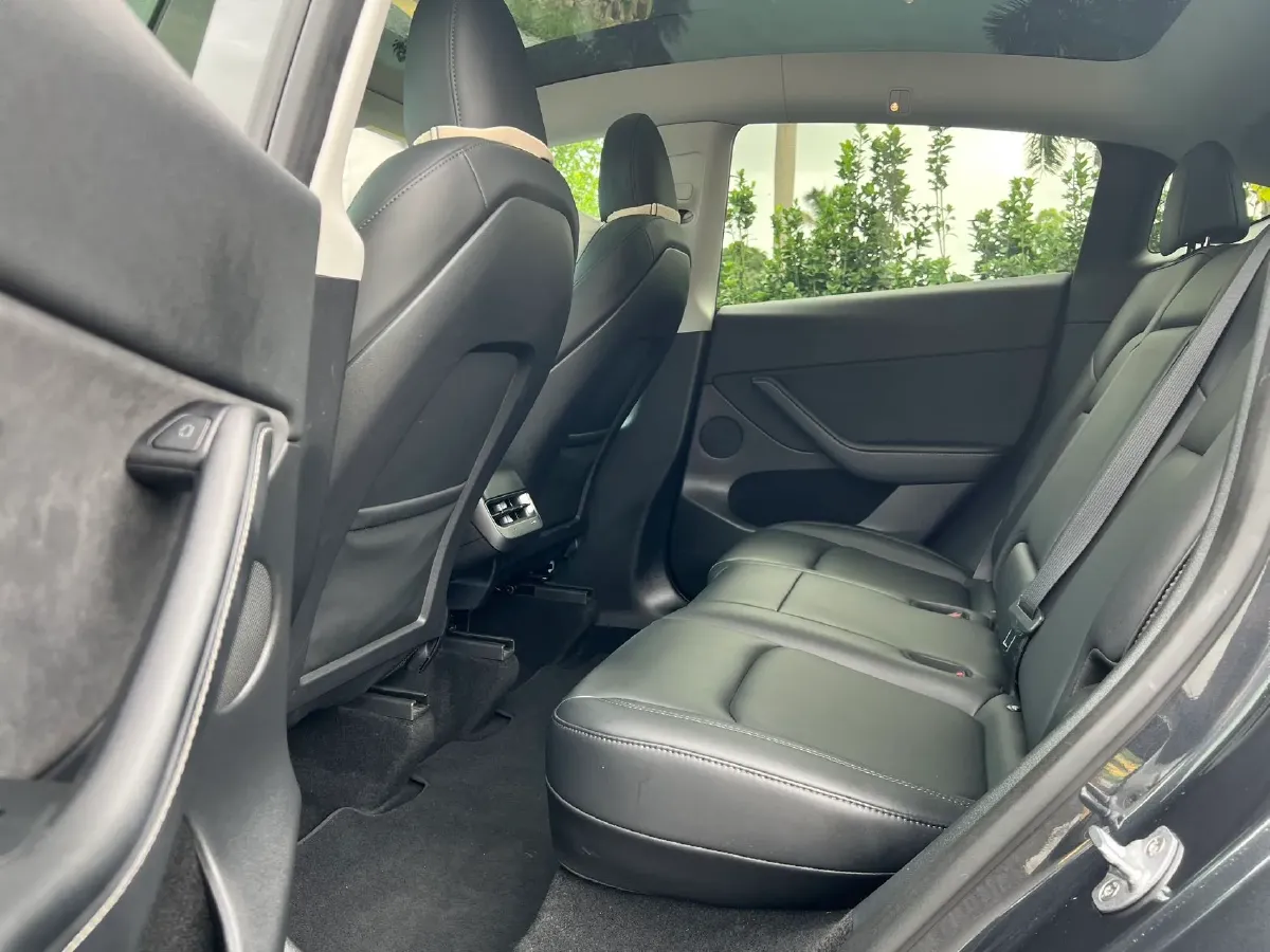 2024 Iveco OuSheng BEV 77.28KWH,autocango,china used car exporter,china ev exporter,chinese used car exporter,chinese used ev exporter