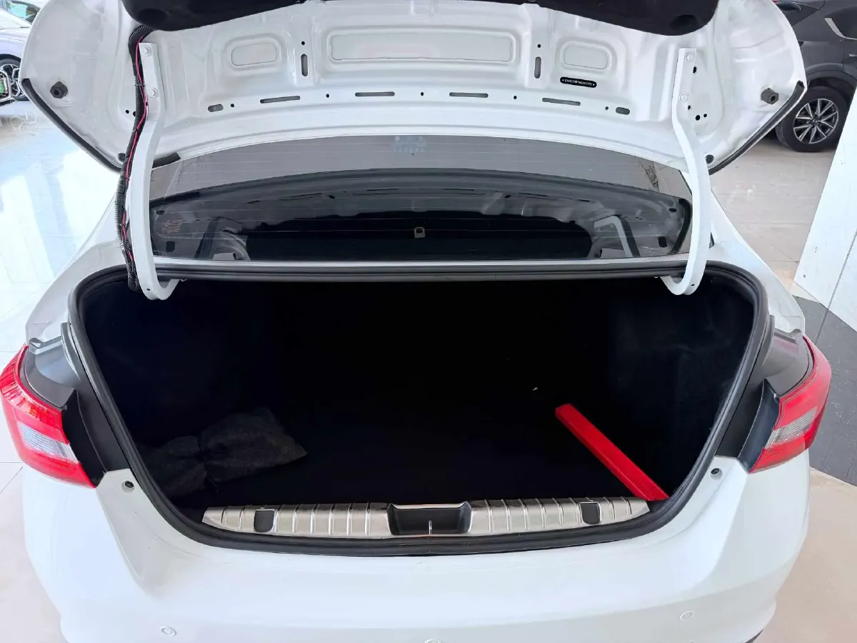 2021 Chery Arrizo 5 1.5L 116HP L4 5MT,autocango,china used car exporter,china ev exporter,chinese used car exporter,chinese used ev exporter