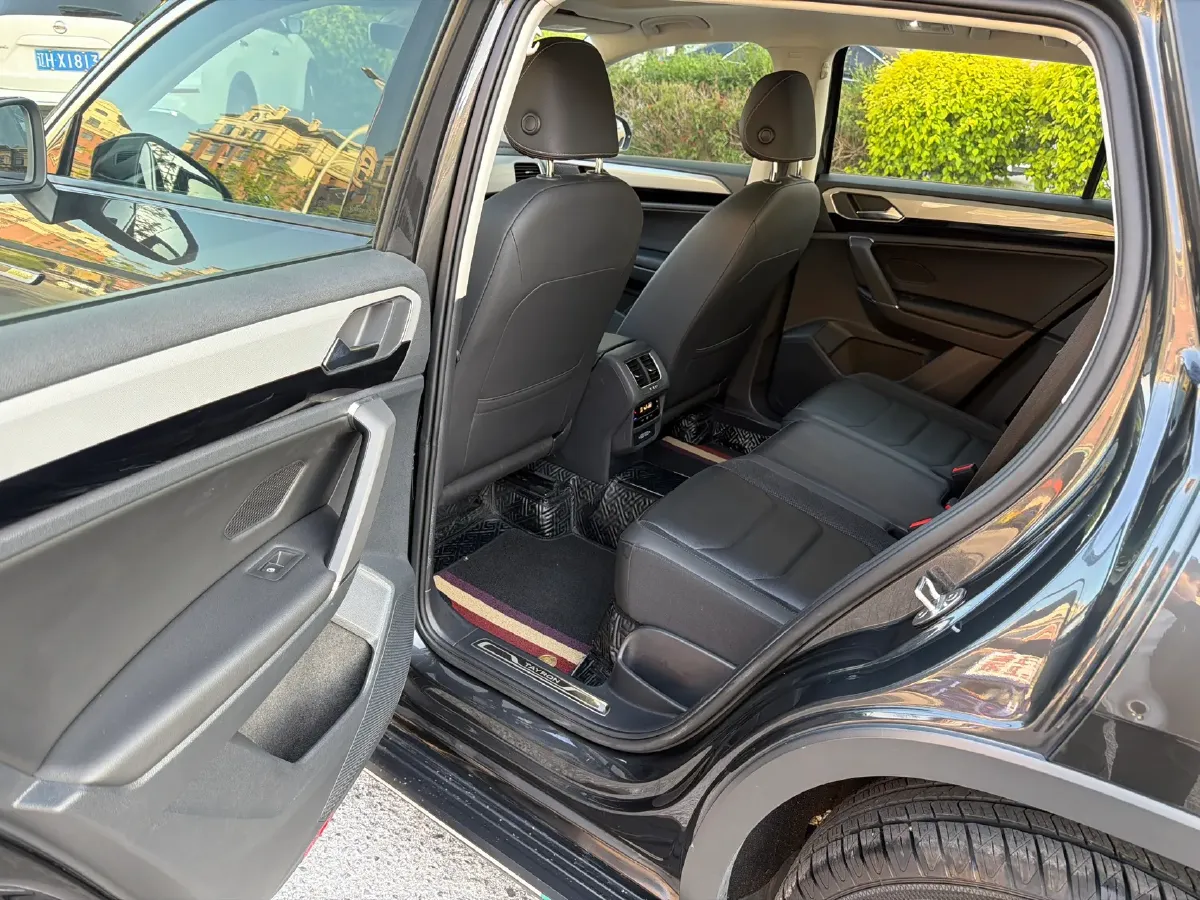 2021 Volkswagen Tayron 2.0T 186HP L4 7DCT,autocango,china used car exporter,china ev exporter,chinese used car exporter,chinese used ev exporter