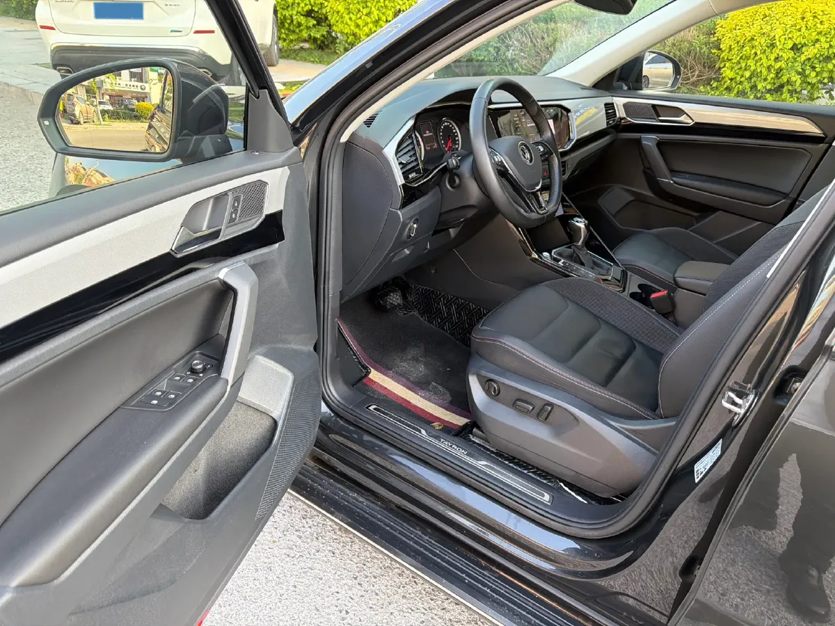 2021 Volkswagen Tayron 2.0T 186HP L4 7DCT,autocango,china used car exporter,china ev exporter,chinese used car exporter,chinese used ev exporter