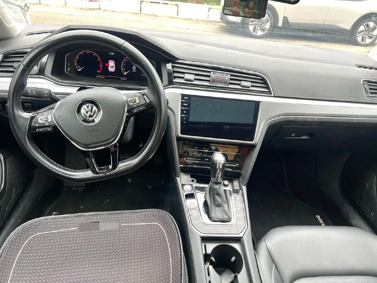 2021 Volkswagen Lamando 1.4T 150HP L4 7DCT,autocango,china used car exporter,china ev exporter,chinese used car exporter,chinese used ev exporter