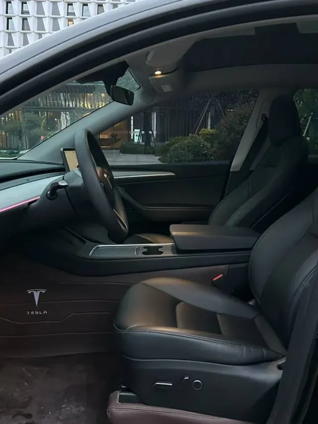 2022 BMW 3 Series 2.0T 184HP L4 8AT,autocango,china used car exporter,china ev exporter,chinese used car exporter,chinese used ev exporter