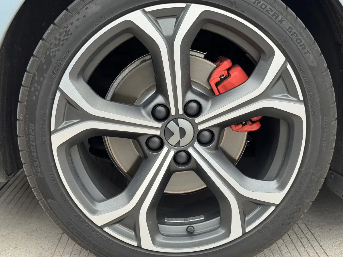 2022 JunTian HeiWuShi Youth 2.0T 203HP L4 6AT,autocango,china used car exporter,china ev exporter,chinese used car exporter,chinese used ev exporter