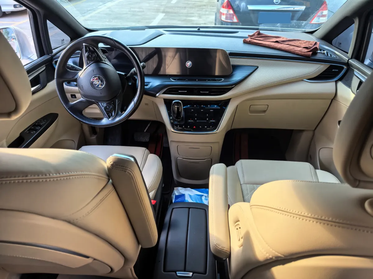 2022 Buick GL8 2.0T 237HP L4 9AT,autocango,china used car exporter,china ev exporter,chinese used car exporter,chinese used ev exporter