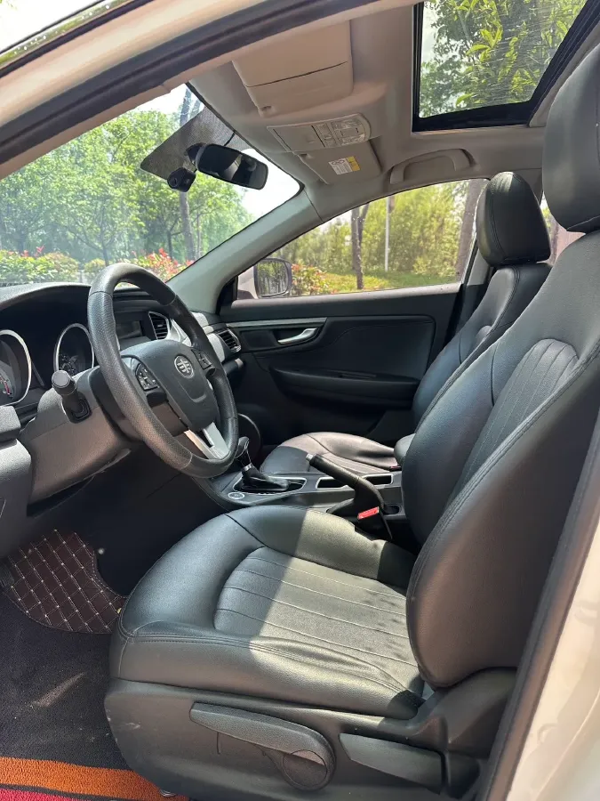 2019 Bestune B50 1.4T 136HP L4 6AT,autocango,china used car exporter,china ev exporter,chinese used car exporter,chinese used ev exporter