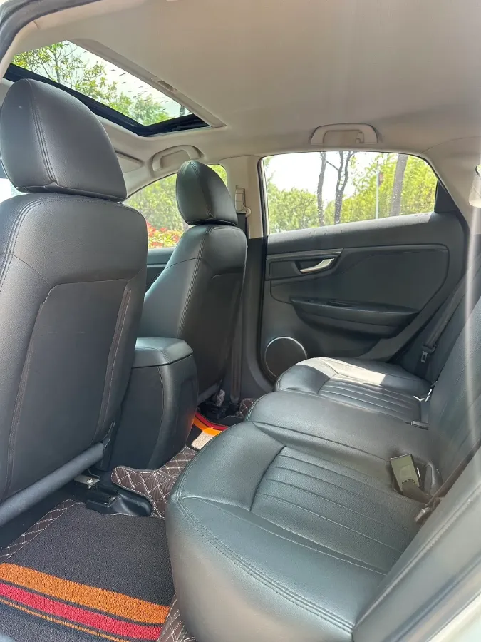 2019 Bestune B50 1.4T 136HP L4 6AT,autocango,china used car exporter,china ev exporter,chinese used car exporter,chinese used ev exporter