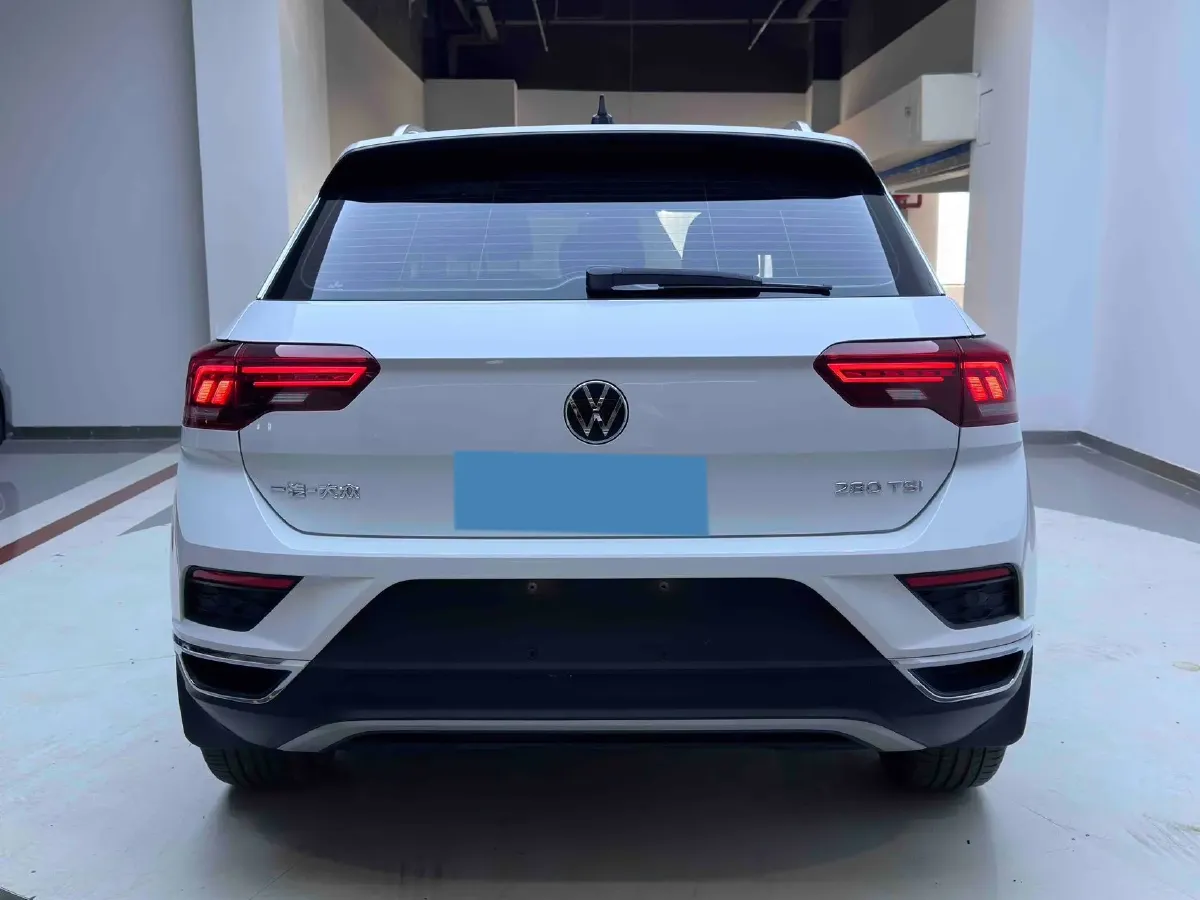 2022 Volkswagen T-Roc 1.4T 150HP L4 7DCT,autocango,china used car exporter,china ev exporter,chinese used car exporter,chinese used ev exporter