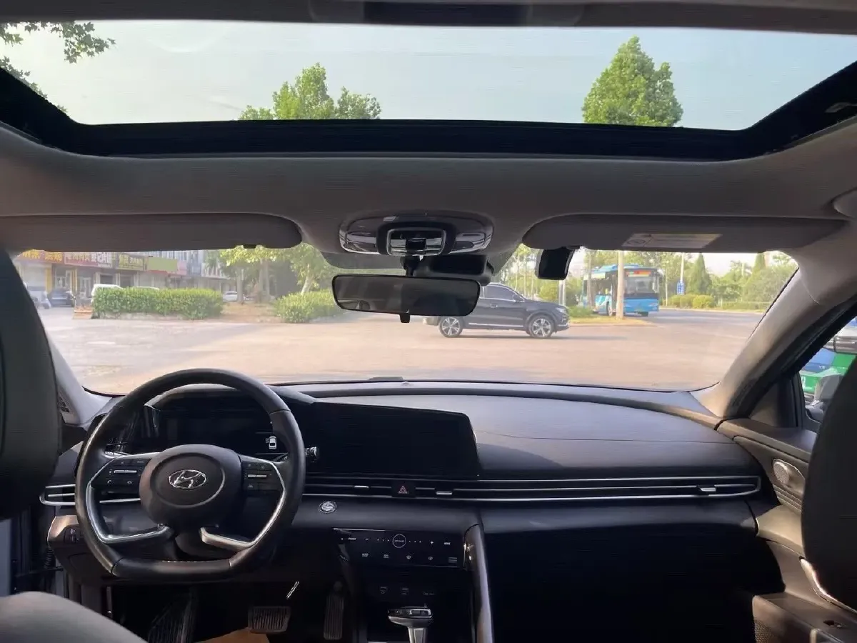 2021 Hyundai Elantra 1.5L 115HP L4 CVT,autocango,china used car exporter,china ev exporter,chinese used car exporter,chinese used ev exporter