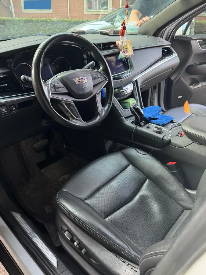 2020 Cadillac XT5 2.0T 241HP L4 9AT,autocango,china used car exporter,china ev exporter,chinese used car exporter,chinese used ev exporter