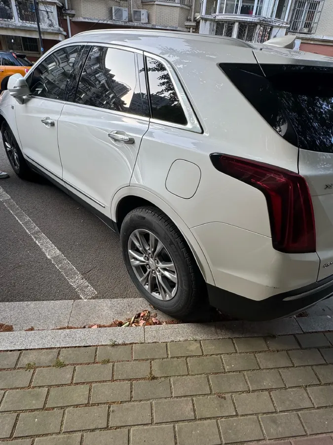 2020 Cadillac XT5 2.0T 241HP L4 9AT,autocango,china used car exporter,china ev exporter,chinese used car exporter,chinese used ev exporter