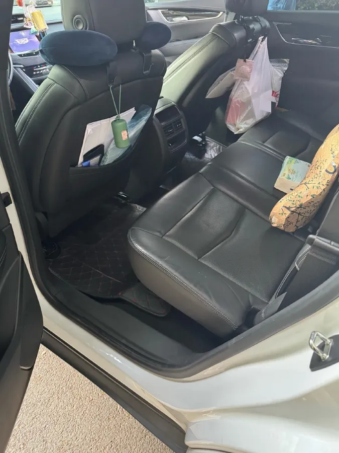 2020 Cadillac XT5 2.0T 241HP L4 9AT,autocango,china used car exporter,china ev exporter,chinese used car exporter,chinese used ev exporter