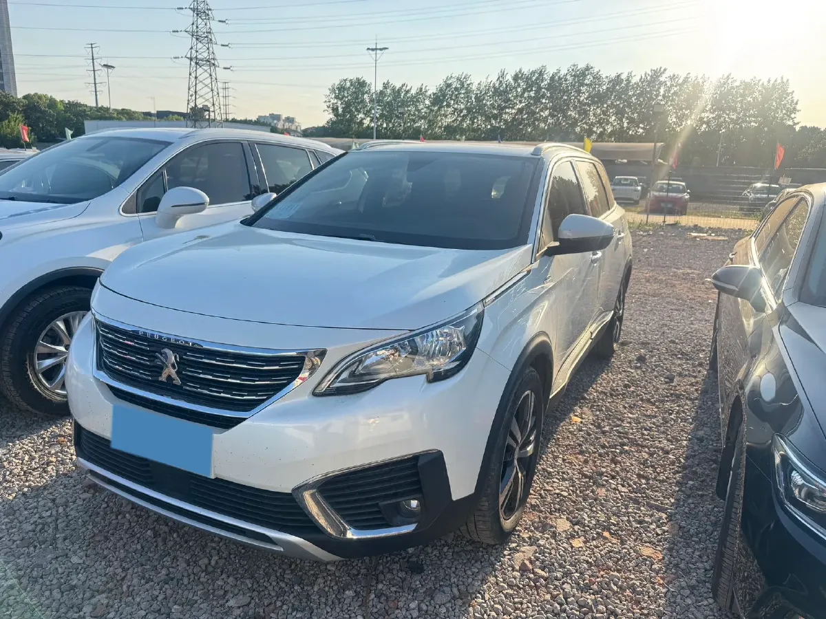 2019 Peugeot 5008 1.6T 170HP L4 6AT,autocango,china used car exporter,china ev exporter,chinese used car exporter,chinese used ev exporter