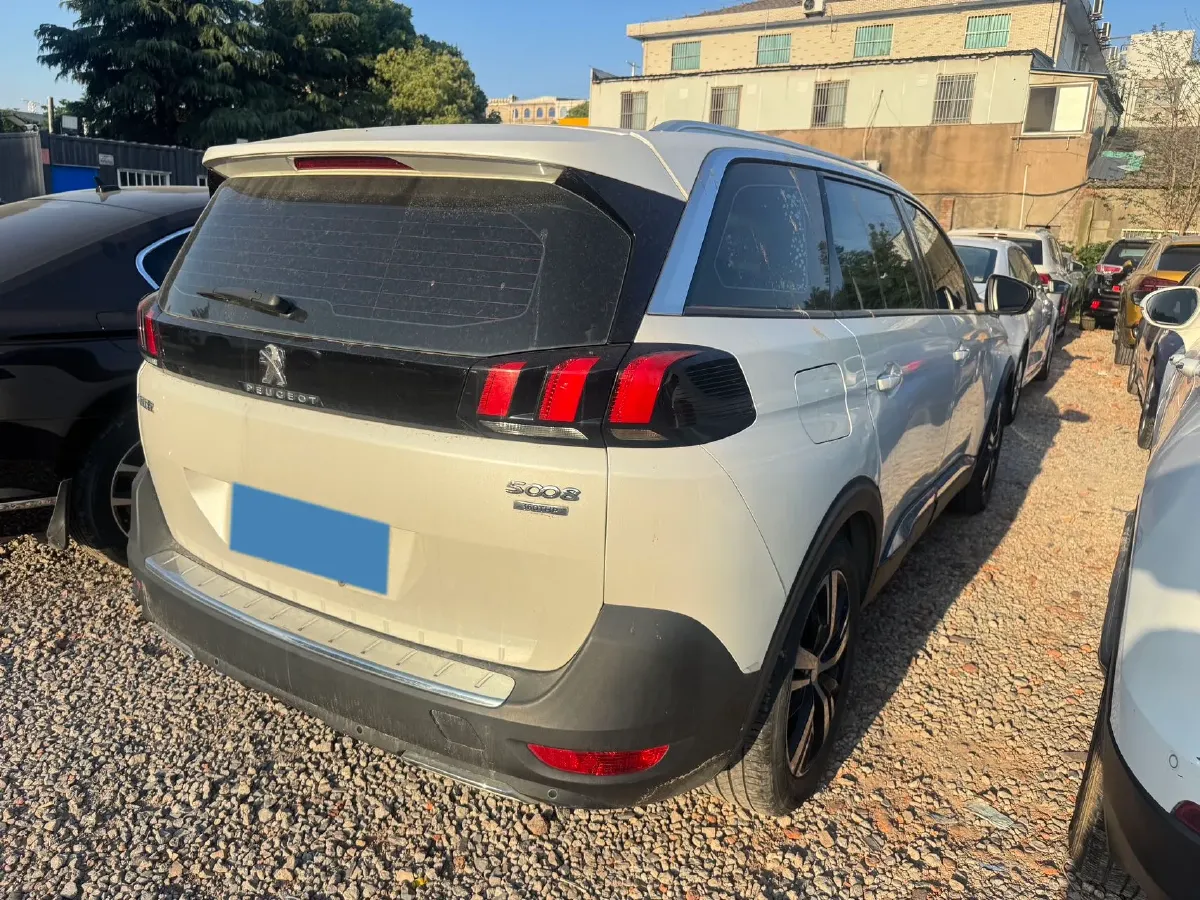 2019 Peugeot 5008 1.6T 170HP L4 6AT,autocango,china used car exporter,china ev exporter,chinese used car exporter,chinese used ev exporter