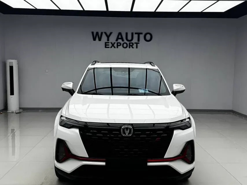 2022 ChangAn CS35 Plus 1.4T 160HP L4 7DCT,autocango,china used car exporter,china ev exporter,chinese used car exporter,chinese used ev exporter