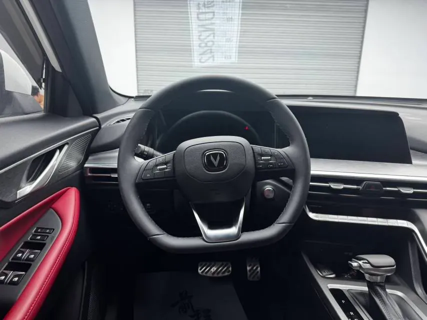 2022 ChangAn CS35 Plus 1.4T 160HP L4 7DCT,autocango,china used car exporter,china ev exporter,chinese used car exporter,chinese used ev exporter