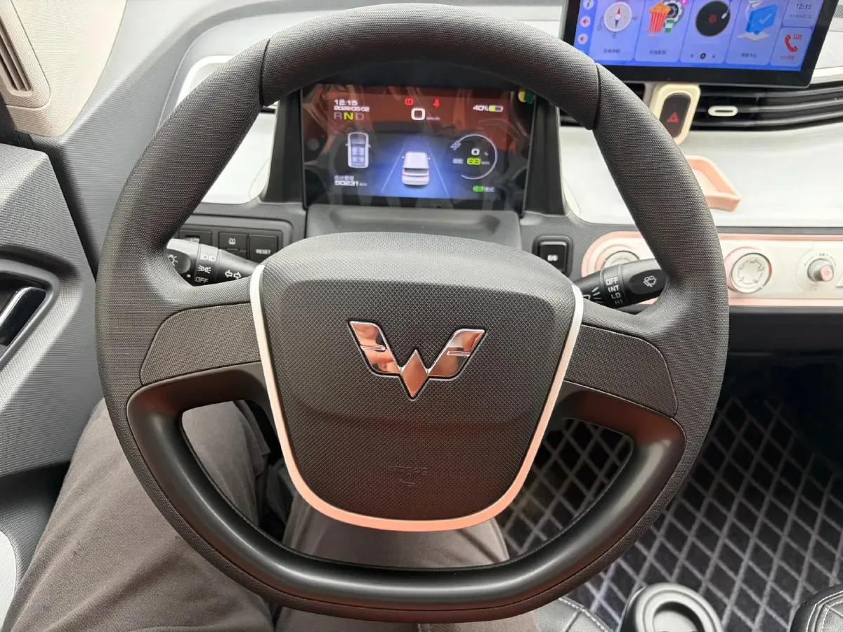 2022 WuLing HongGuang MINI EV BEV 13.9KWH,autocango,china used car exporter,china ev exporter,chinese used car exporter,chinese used ev exporter