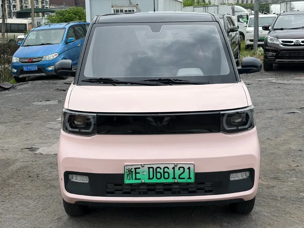2022 WuLing HongGuang MINI EV BEV 13.9KWH,autocango,china used car exporter,china ev exporter,chinese used car exporter,chinese used ev exporter