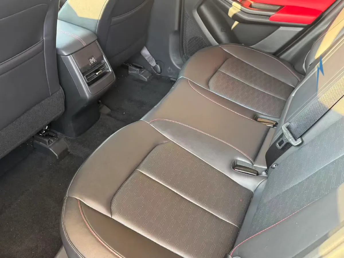 2022 ChangAn Oshan X7 Plus 1.5T 188HP L4 7DCT,autocango,china used car exporter,china ev exporter,chinese used car exporter,chinese used ev exporter