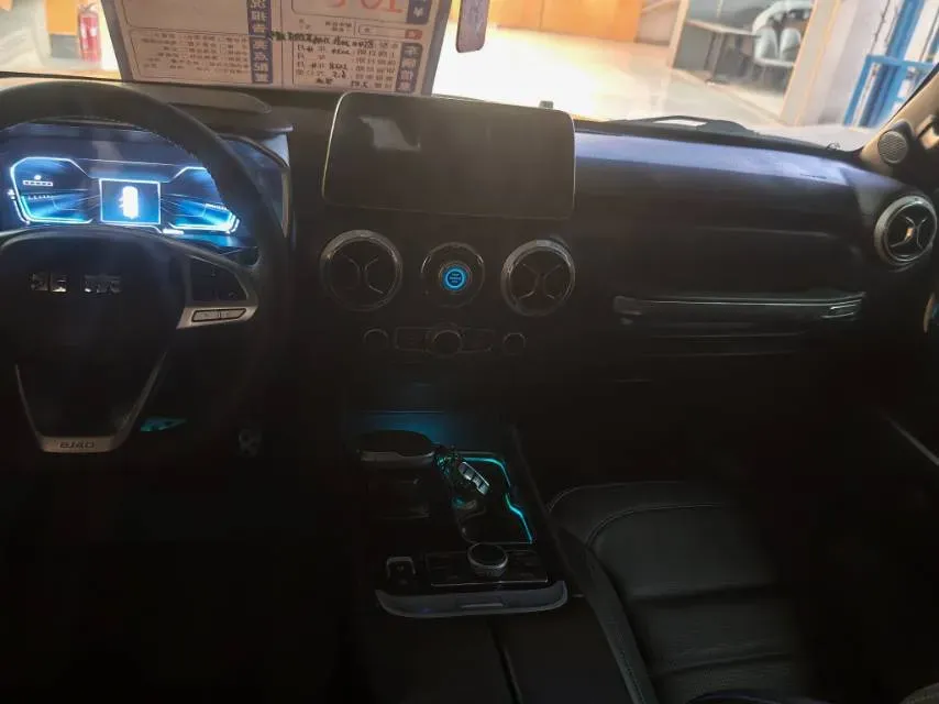 2024 Beijing BJ40 2.0T 163HP L4 8AT,autocango,china used car exporter,china ev exporter,chinese used car exporter,chinese used ev exporter