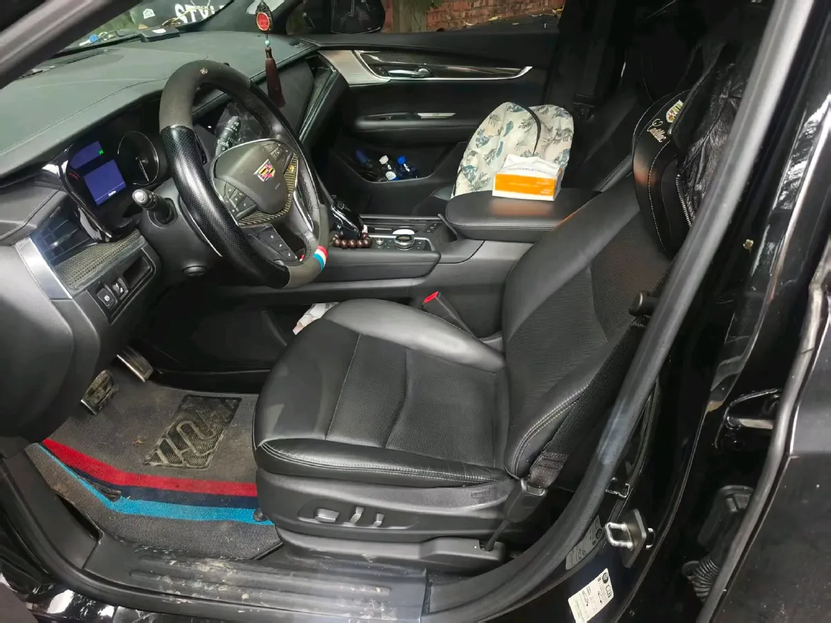 2022 Cadillac XT5 2.0T 237HP L4 9AT,autocango,china used car exporter,china ev exporter,chinese used car exporter,chinese used ev exporter