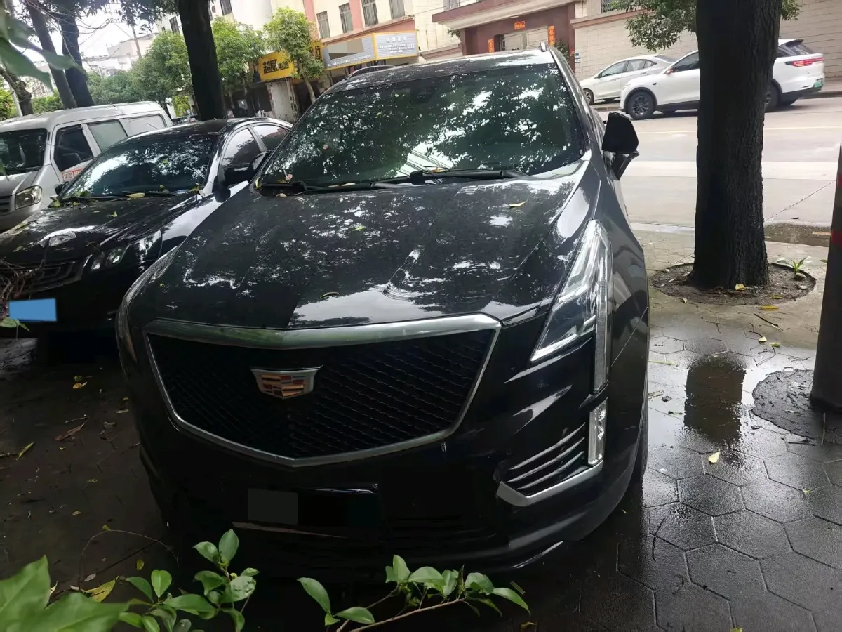 2022 Cadillac XT5 2.0T 237HP L4 9AT,autocango,china used car exporter,china ev exporter,chinese used car exporter,chinese used ev exporter