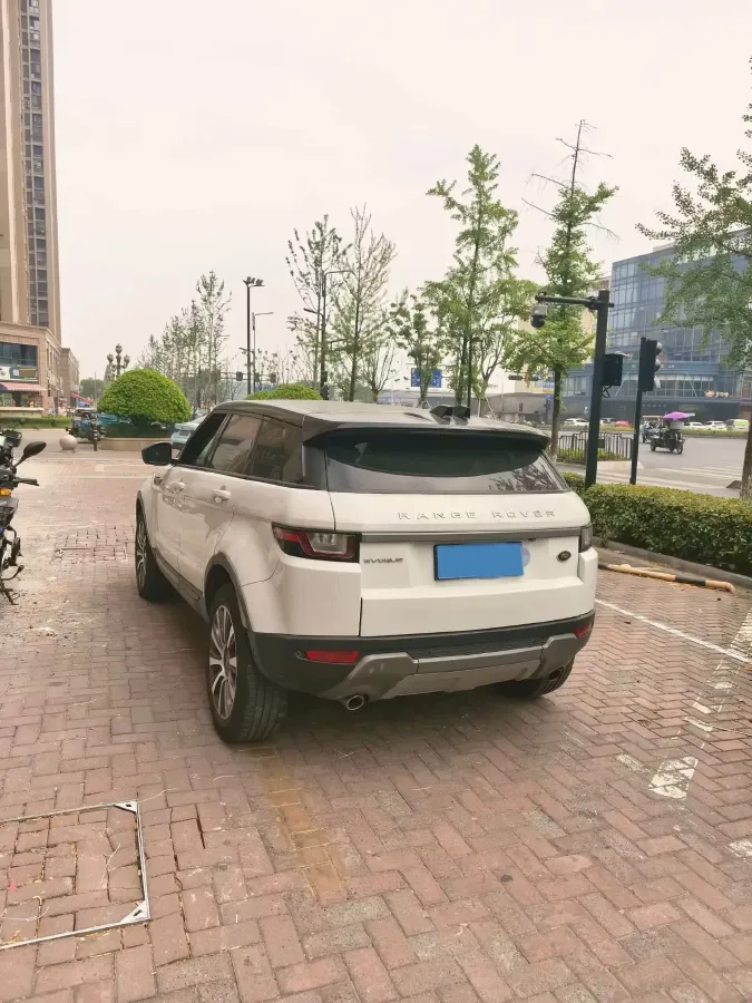 2018 Land Rover Range Rover Evoque 2.0T 200HP L4 9AT,autocango,china used car exporter,china ev exporter,chinese used car exporter,chinese used ev exporter