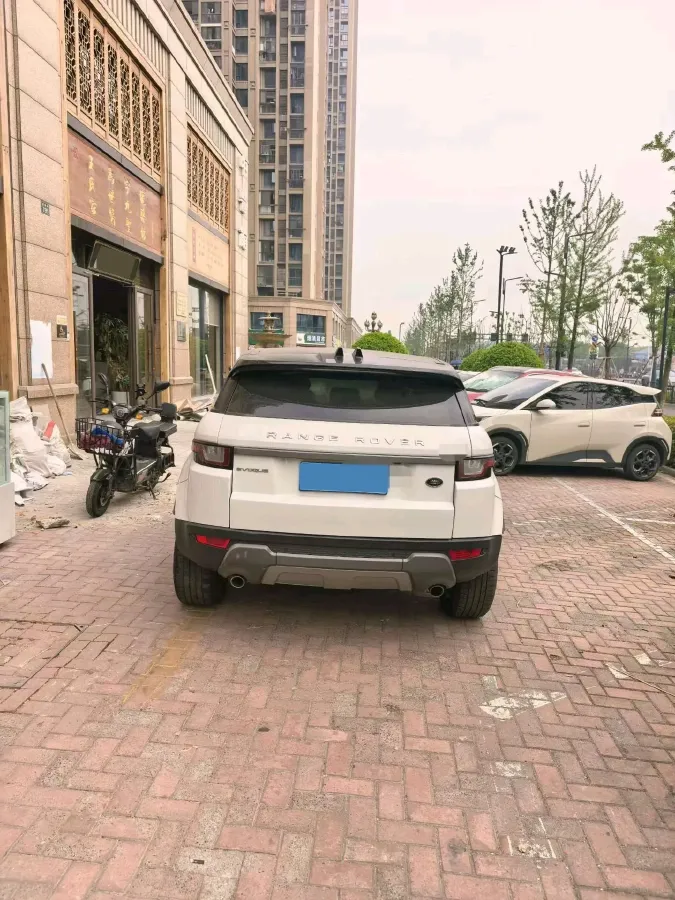 2018 Land Rover Range Rover Evoque 2.0T 200HP L4 9AT,autocango,china used car exporter,china ev exporter,chinese used car exporter,chinese used ev exporter