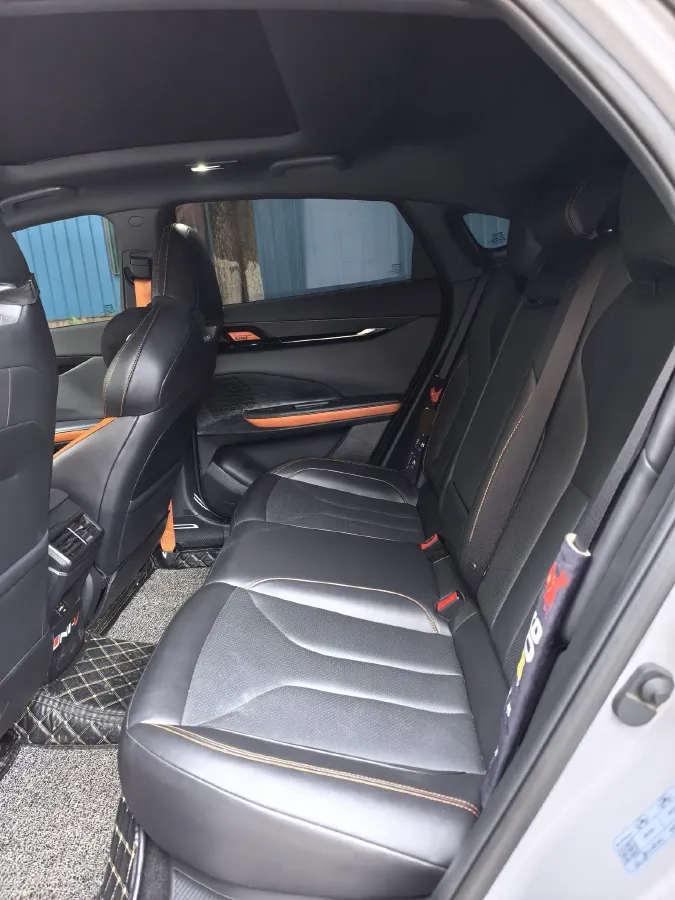 2023 ChangAn UNI-V 1.5T 188HP L4 7DCT,autocango,china used car exporter,china ev exporter,chinese used car exporter,chinese used ev exporter