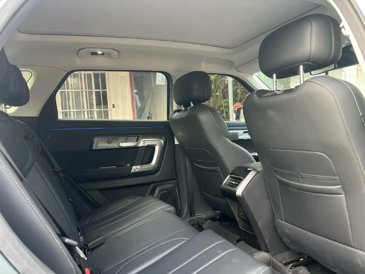 2023 Chery Exploration 06 1.6T 197HP L4 7DCT,autocango,china used car exporter,china ev exporter,chinese used car exporter,chinese used ev exporter