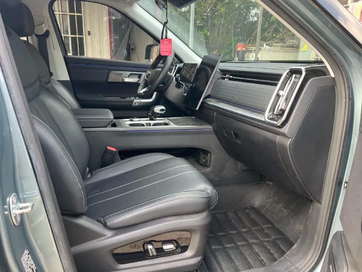 2023 Chery Exploration 06 1.6T 197HP L4 7DCT,autocango,china used car exporter,china ev exporter,chinese used car exporter,chinese used ev exporter