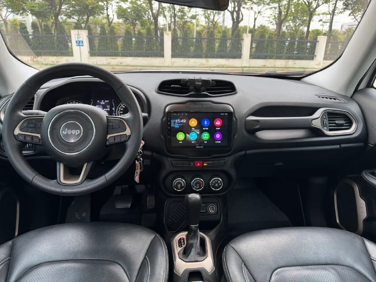 2017 Jeep Renegade 1.4T 150HP L4 7DCT,autocango,china used car exporter,china ev exporter,chinese used car exporter,chinese used ev exporter