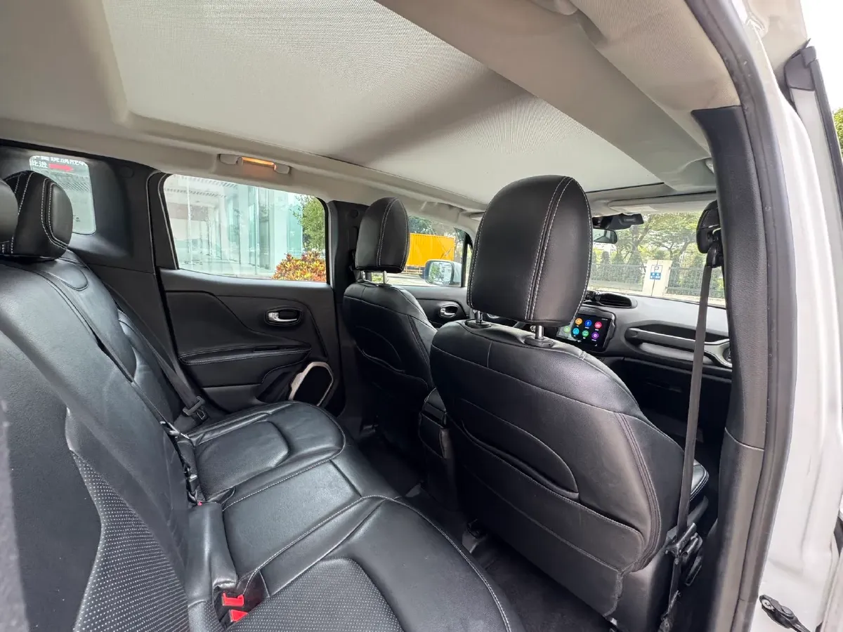 2017 Jeep Renegade 1.4T 150HP L4 7DCT,autocango,china used car exporter,china ev exporter,chinese used car exporter,chinese used ev exporter