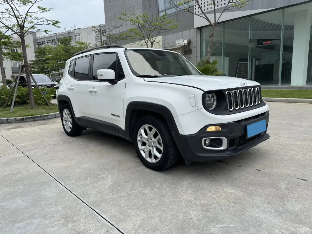 2017 Jeep Renegade 1.4T 150HP L4 7DCT,autocango,china used car exporter,china ev exporter,chinese used car exporter,chinese used ev exporter
