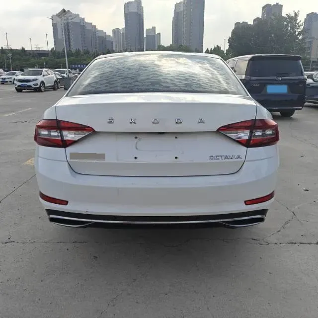 2019 Skoda Octavia 1.5L 116HP L4 6AT,autocango,china used car exporter,china ev exporter,chinese used car exporter,chinese used ev exporter