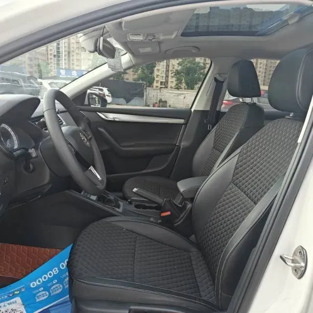 2019 Skoda Octavia 1.5L 116HP L4 6AT,autocango,china used car exporter,china ev exporter,chinese used car exporter,chinese used ev exporter