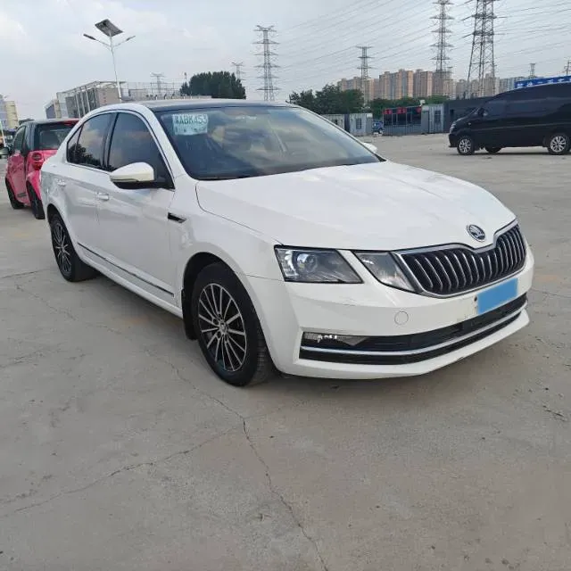 2019 Skoda Octavia 1.5L 116HP L4 6AT,autocango,china used car exporter,china ev exporter,chinese used car exporter,chinese used ev exporter