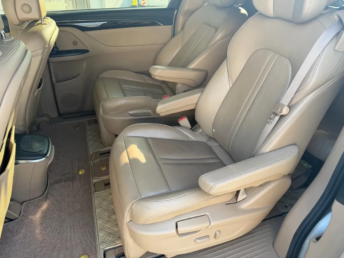 2018 Buick GL8 2.0T 260HP L4 6AT,autocango,china used car exporter,china ev exporter,chinese used car exporter,chinese used ev exporter
