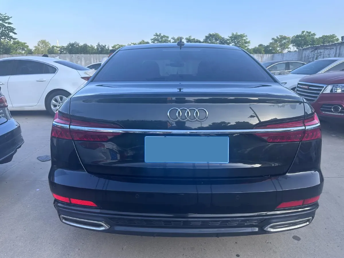 2020 Audi A6L 2.0T 190HP L4 7DCT,autocango,china used car exporter,china ev exporter,chinese used car exporter,chinese used ev exporter