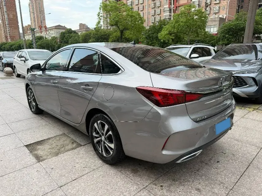 2021 ChangAn Eado 1.4T 160HP L4 7DCT,autocango,china used car exporter,china ev exporter,chinese used car exporter,chinese used ev exporter