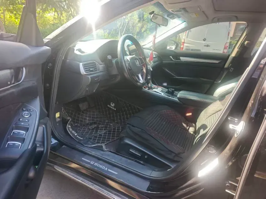 2022 Honda Accord 1.5T 194HP L4 CVT,autocango,china used car exporter,china ev exporter,chinese used car exporter,chinese used ev exporter
