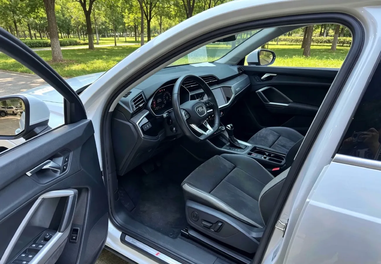 2022 Audi Q3 1.4T 150HP L4 7DCT,autocango,china used car exporter,china ev exporter,chinese used car exporter,chinese used ev exporter