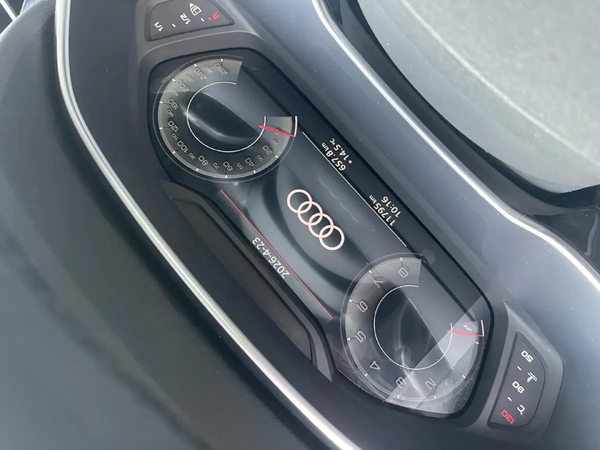 2024 Audi Q3 1.5T 160HP L4 7DCT,autocango,china used car exporter,china ev exporter,chinese used car exporter,chinese used ev exporter