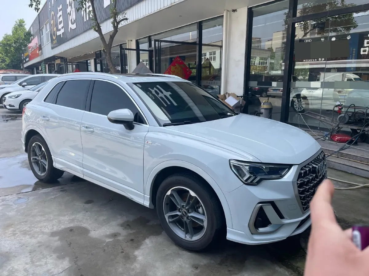 2024 Audi Q3 1.5T 160HP L4 7DCT,autocango,china used car exporter,china ev exporter,chinese used car exporter,chinese used ev exporter