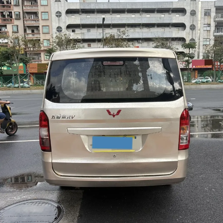 2016 WuLing RongGuang V 1.5L 112HP L4 5MT,autocango,china used car exporter,china ev exporter,chinese used car exporter,chinese used ev exporter