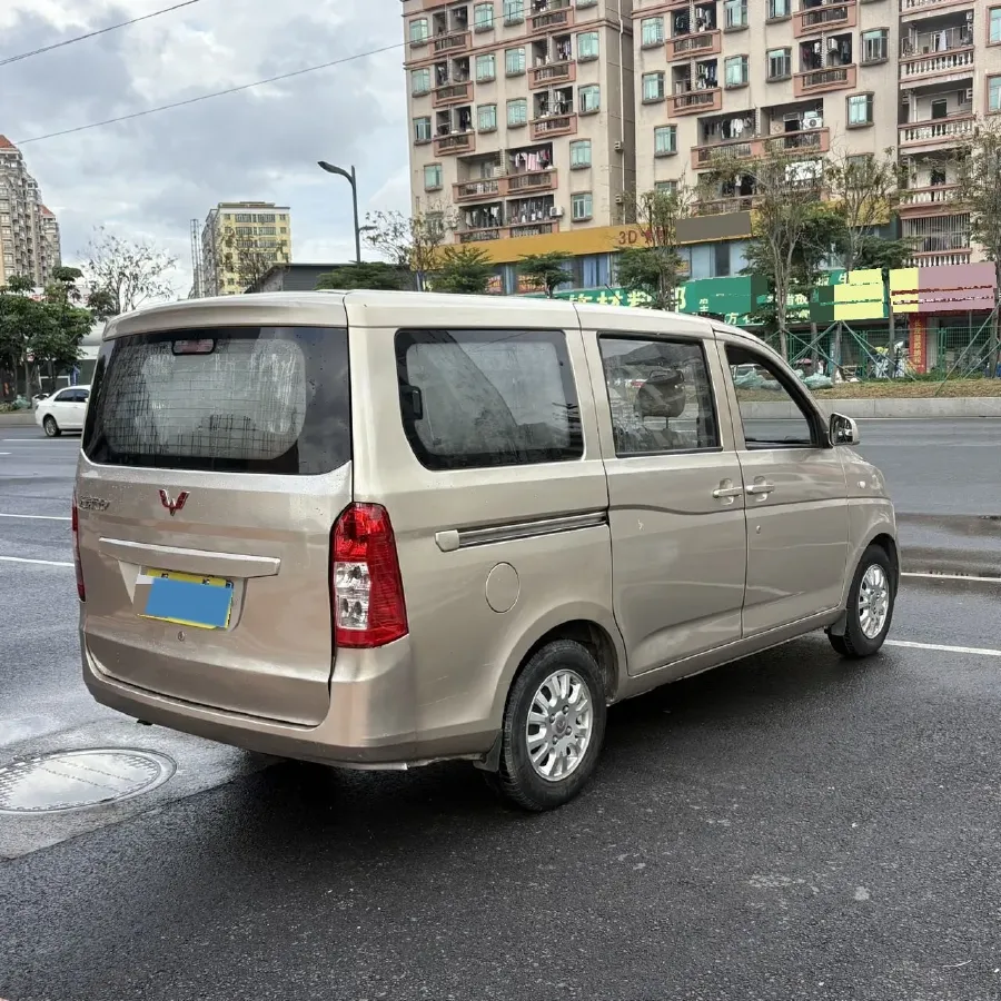 2016 WuLing RongGuang V 1.5L 112HP L4 5MT,autocango,china used car exporter,china ev exporter,chinese used car exporter,chinese used ev exporter