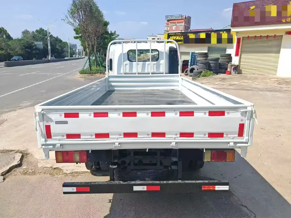 2019 MAXUS XinTu V80 2.5T 136HP L4 6MT,autocango,china used car exporter,china ev exporter,chinese used car exporter,chinese used ev exporter