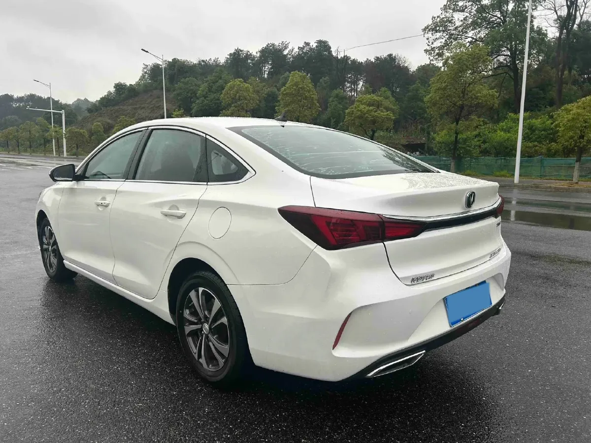 2021 ChangAn Eado 1.4T 160HP L4 7DCT,autocango,china used car exporter,china ev exporter,chinese used car exporter,chinese used ev exporter